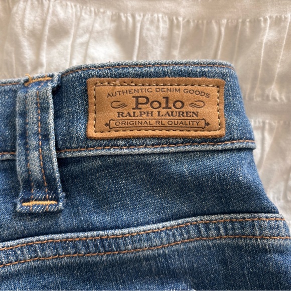 Ralph Lauren Blue Jeans with Floral Embroidery - Picture 5 of 11